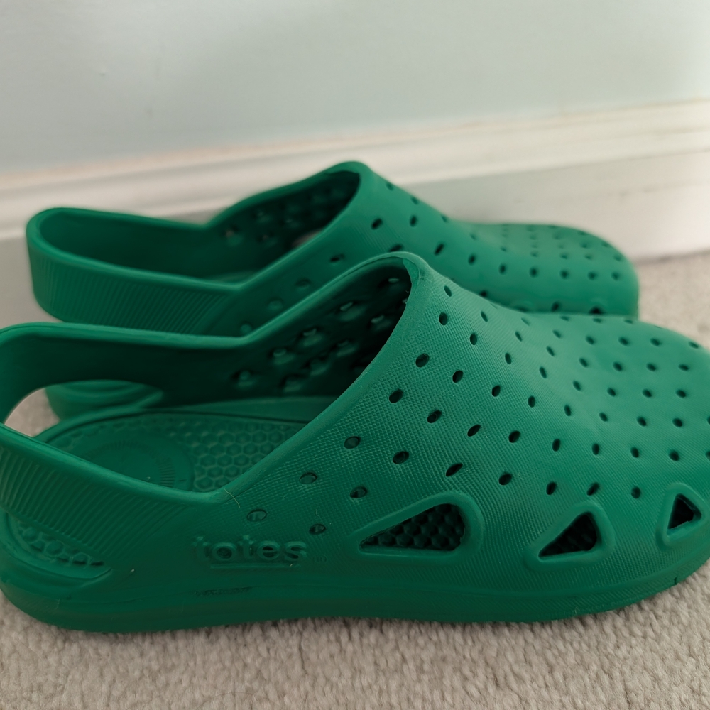 totes Kids Teal Green Ventilated Slip-On Clogs